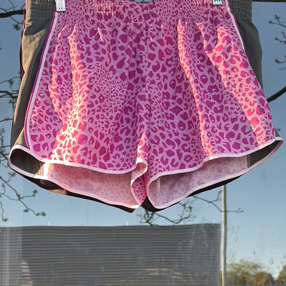 {$15 BUNDLED} NIKE Pink Leopard Athletic Shorts